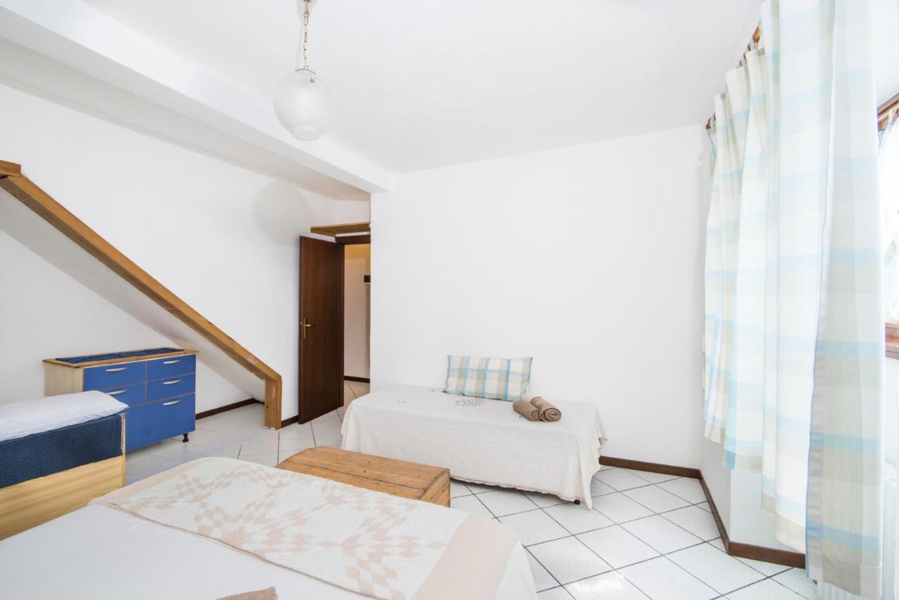 Casa Vacanze Linda Gera Lario Esterno foto