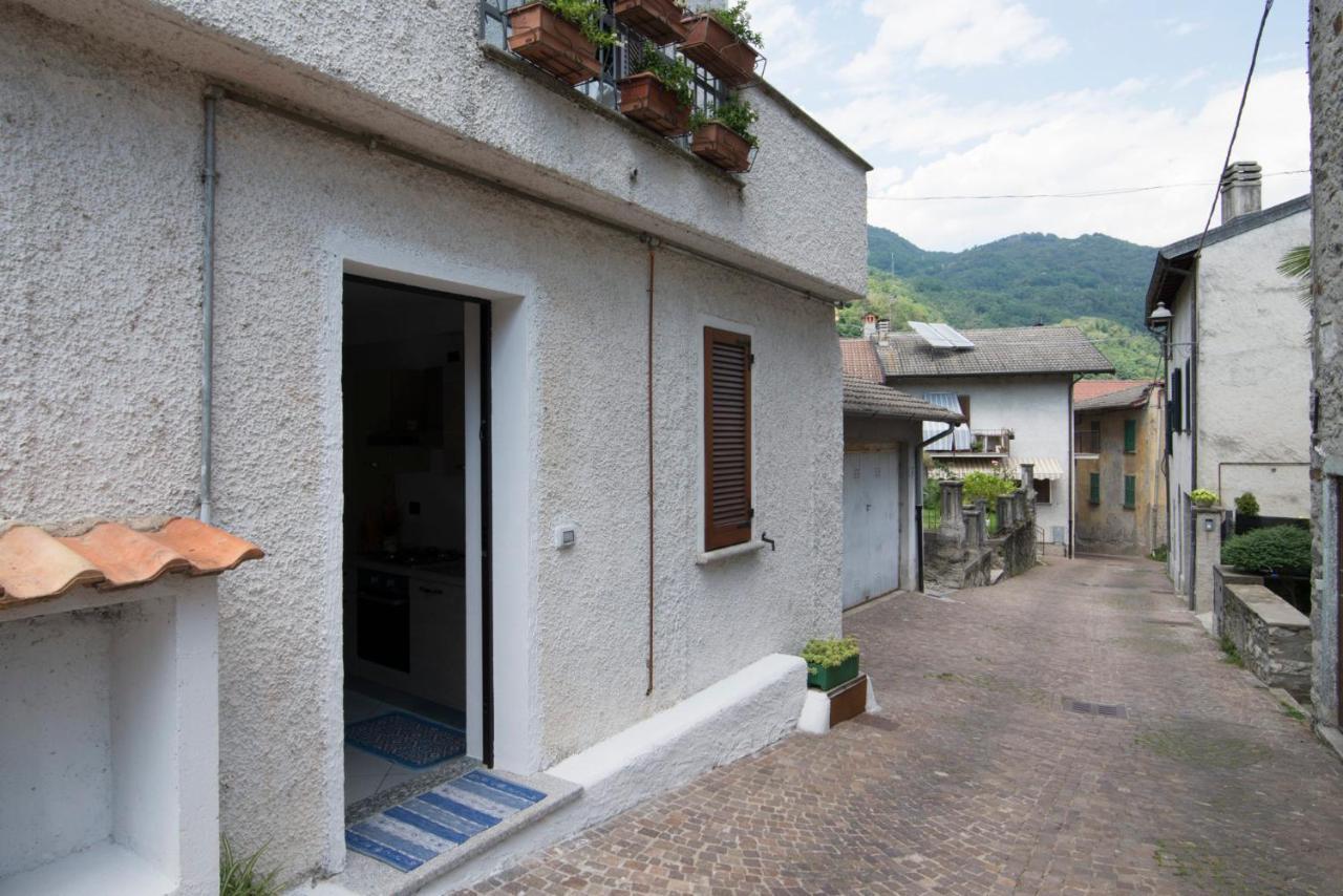 Casa Vacanze Linda Gera Lario Esterno foto