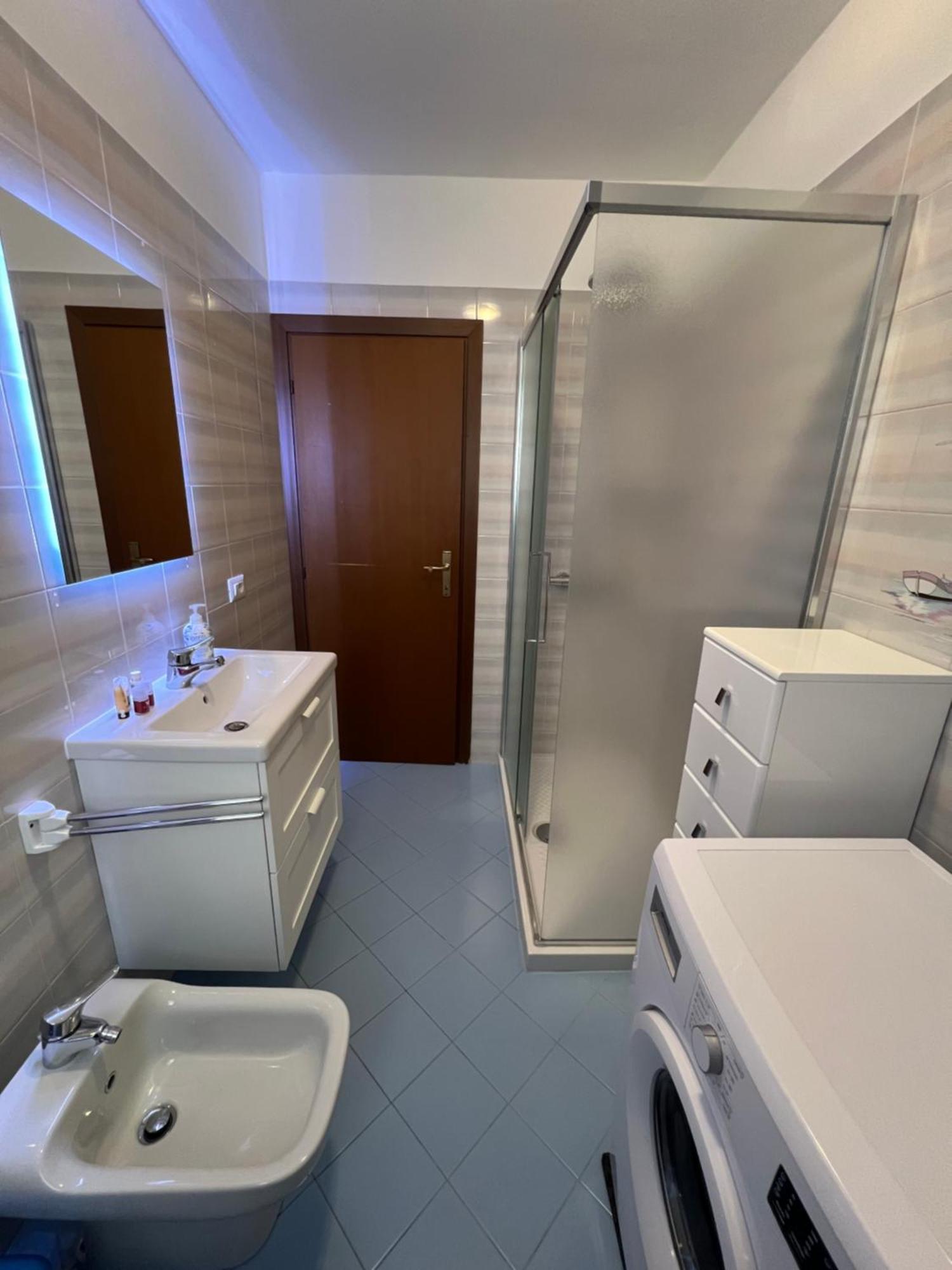 Casa Vacanze Linda Gera Lario Esterno foto