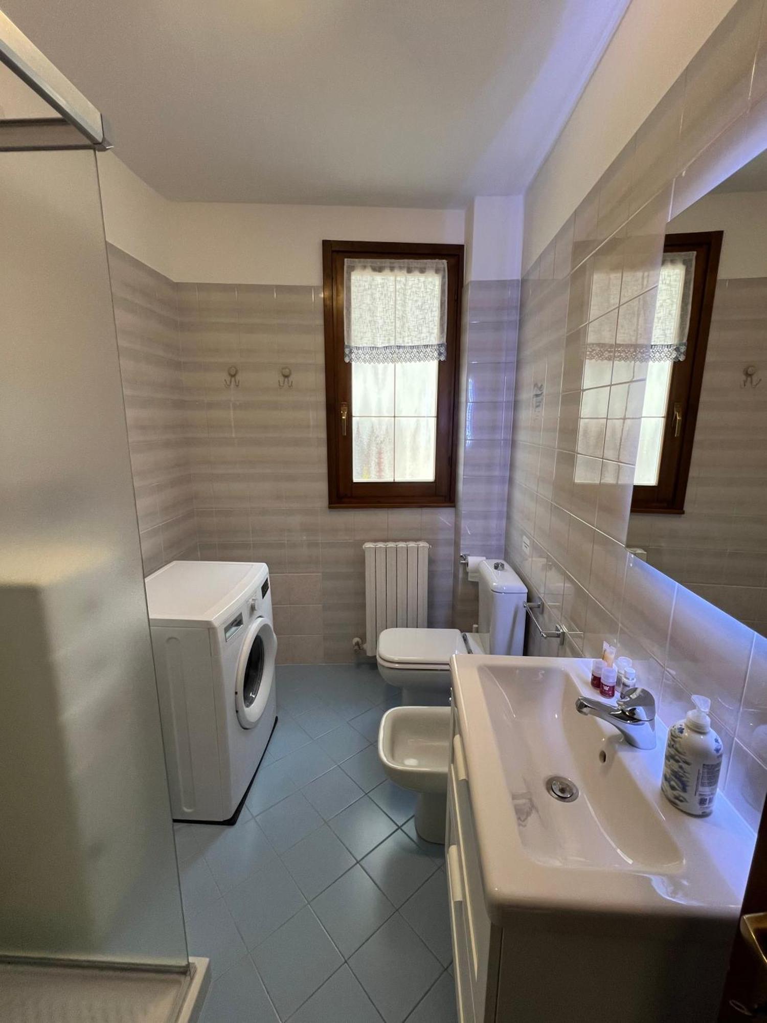 Casa Vacanze Linda Gera Lario Esterno foto